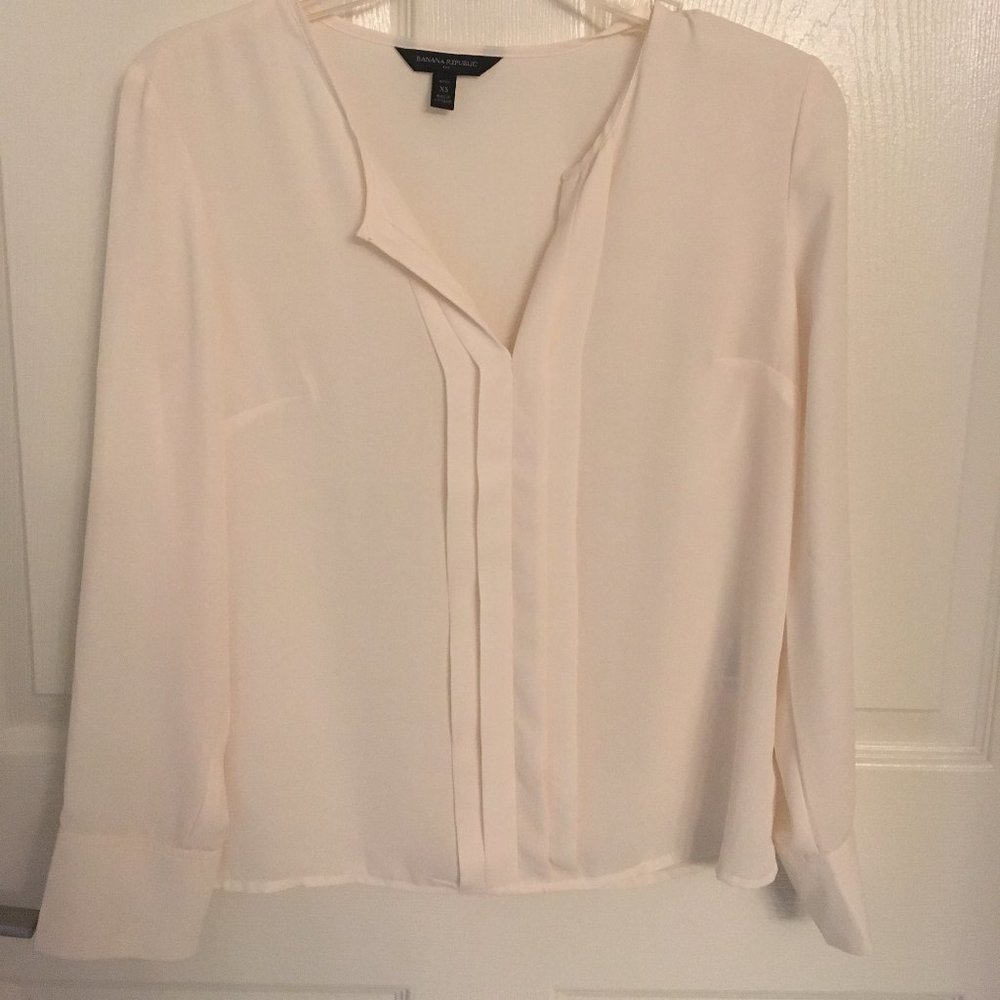 Banana Republic White Long Sleeve Top